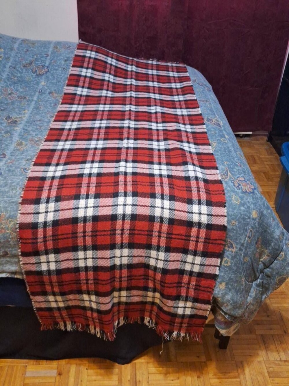 Suzy Shier Red Plaid Oversized Blanket Scarf Wrap